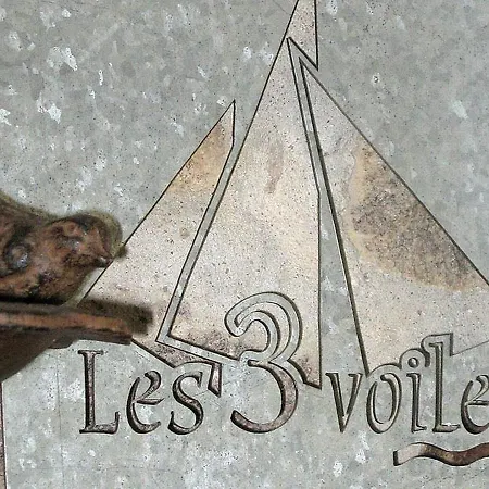 Les 3 Voiles